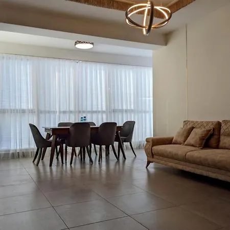Maison Chic Avec Euro-Renovation+Garage Daire *